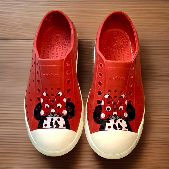 Native Shoes Disney Red Minnie Mouse Boat Shoe  C11 Nice! - Picture 1 of 6